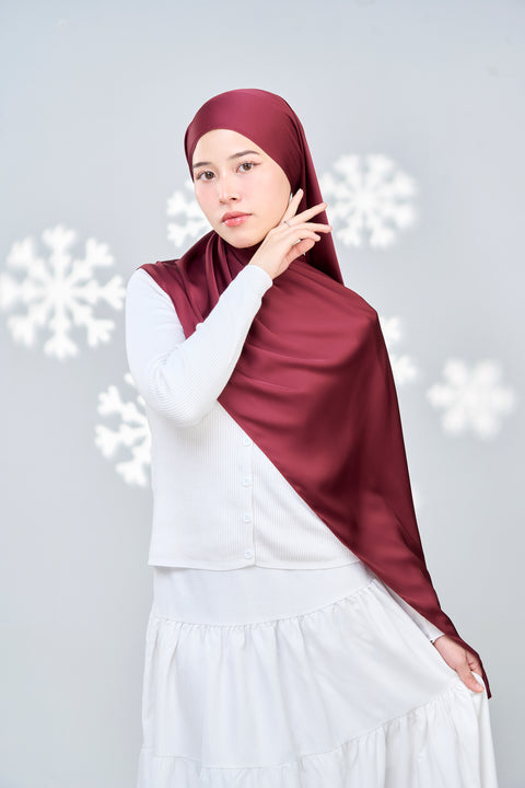 Inaya Satin Hijab - Zinfandel