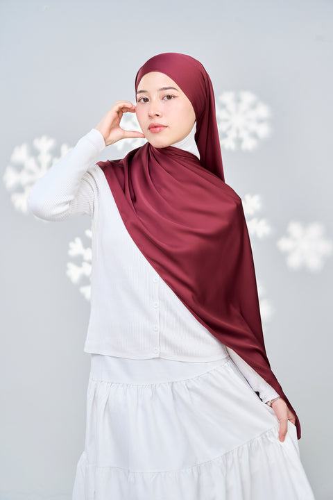 Inaya Satin Hijab - Zinfandel