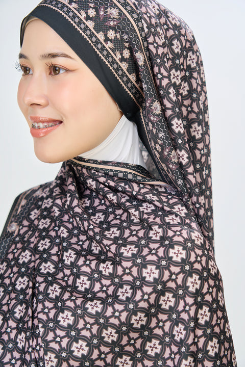 Majida Satin Hijab - Ruined Smores