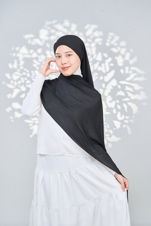 Aaliya Crinkle Hijab - Jet Black