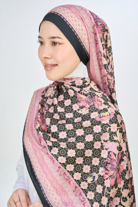 Yusraa Satin Hijab - Dark Veil