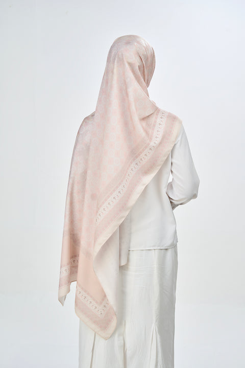 Yusraa Satin Hijab - Pale Blush