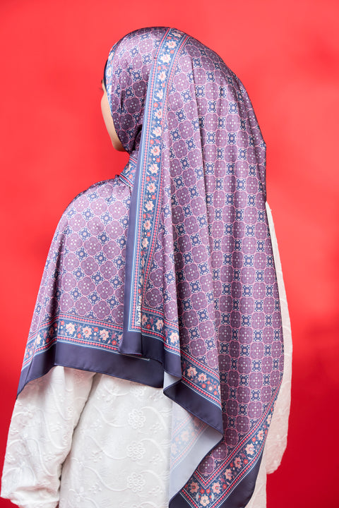 Alhambra - Plum Mosaic