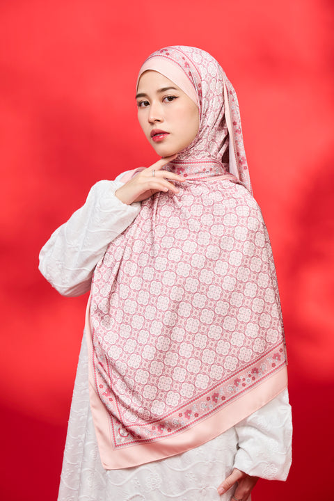 Alhambra - Sakura Tile