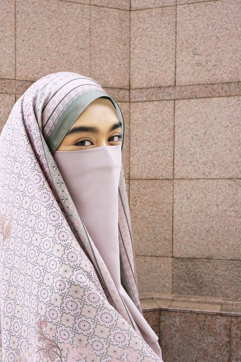 Yusraa Satin Hijab - Toasted Walnut