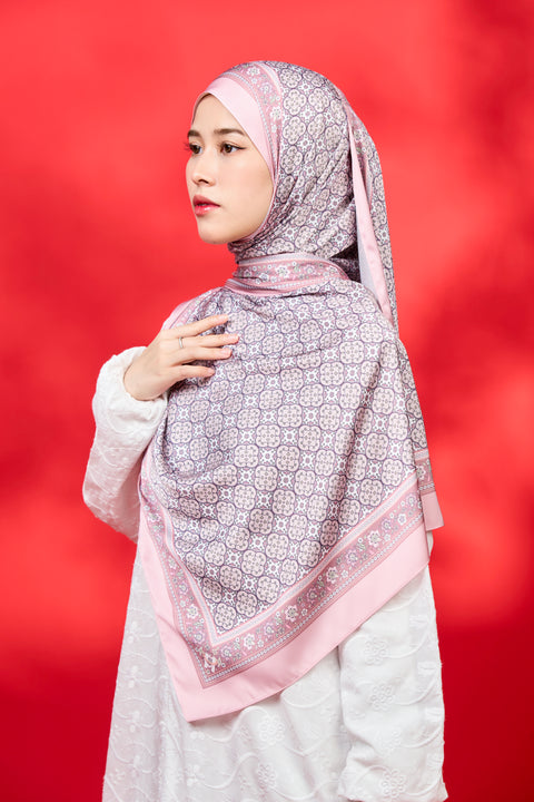 Alhambra - Rose Medina