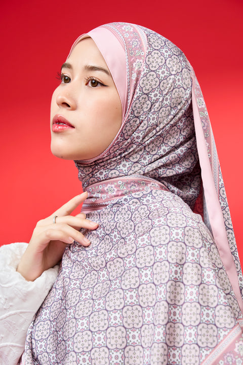 Alhambra - Rose Medina