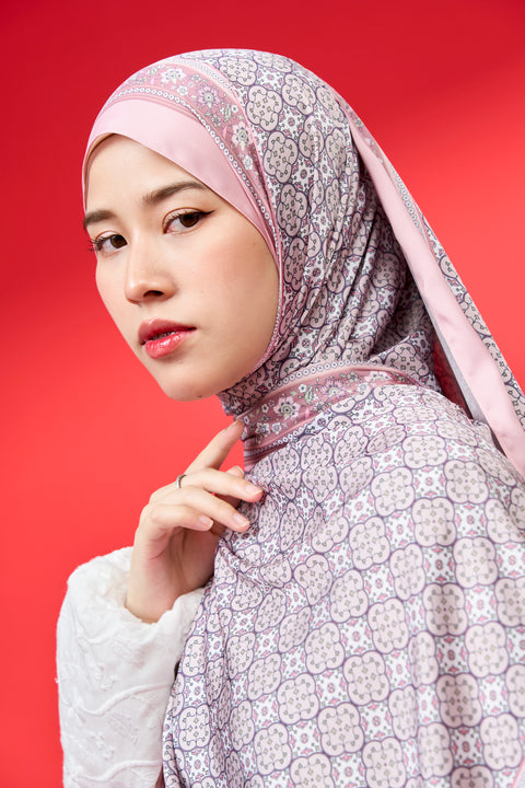 Alhambra - Rose Medina