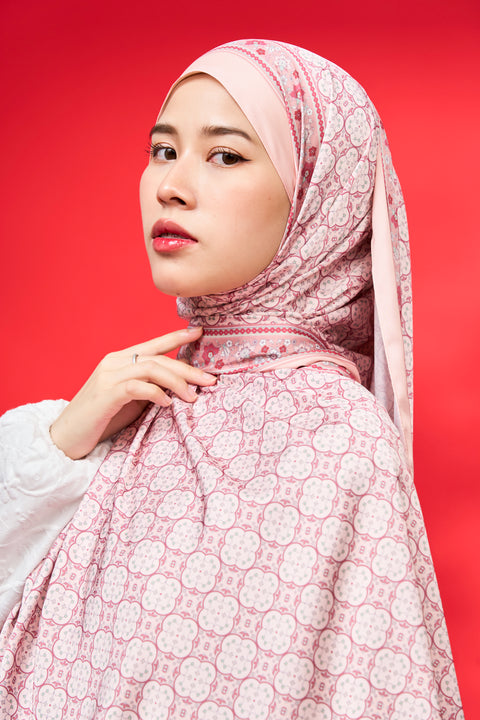 Alhambra - Sakura Tile