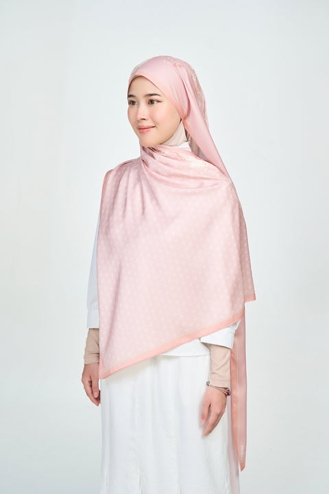 Yumna Satin Hijab - Raffia Cream