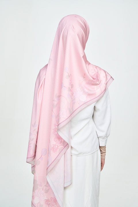 Nuhaa Satin Hijab - Pink Dust