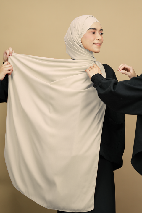 Rectangular Scarf: Ordinary in Cream